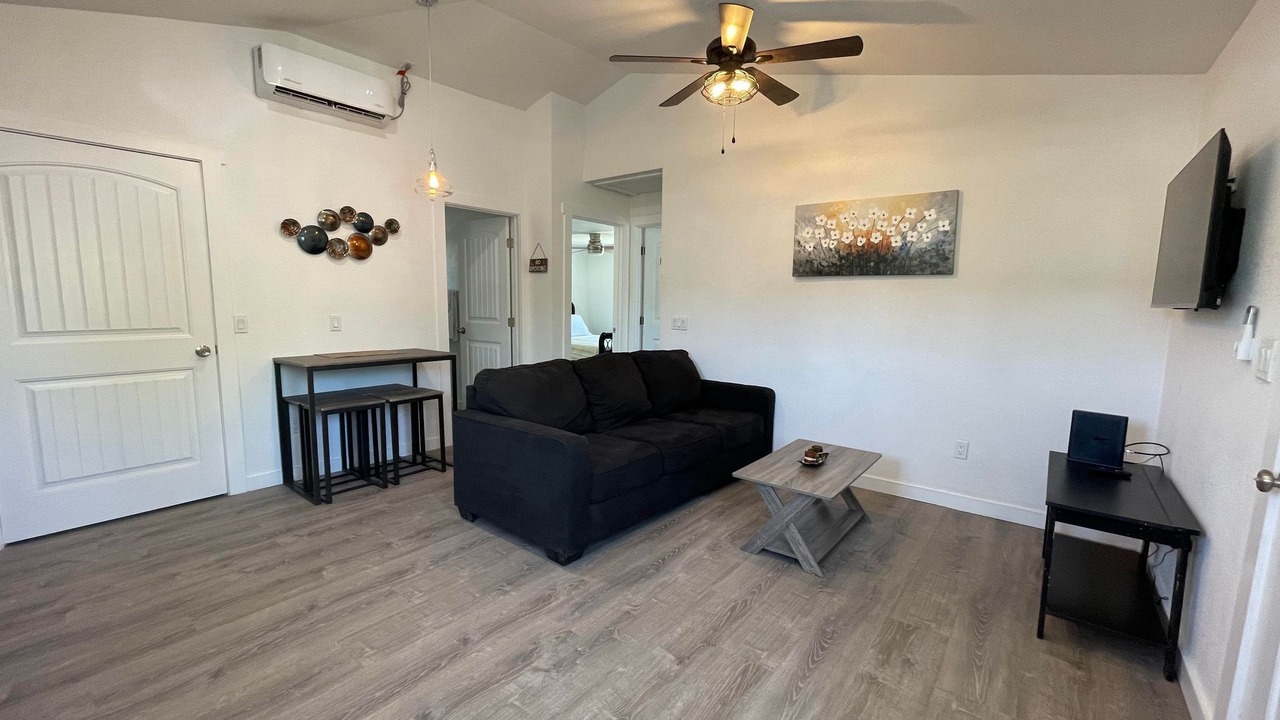 Photo of Livingroom in Globe
