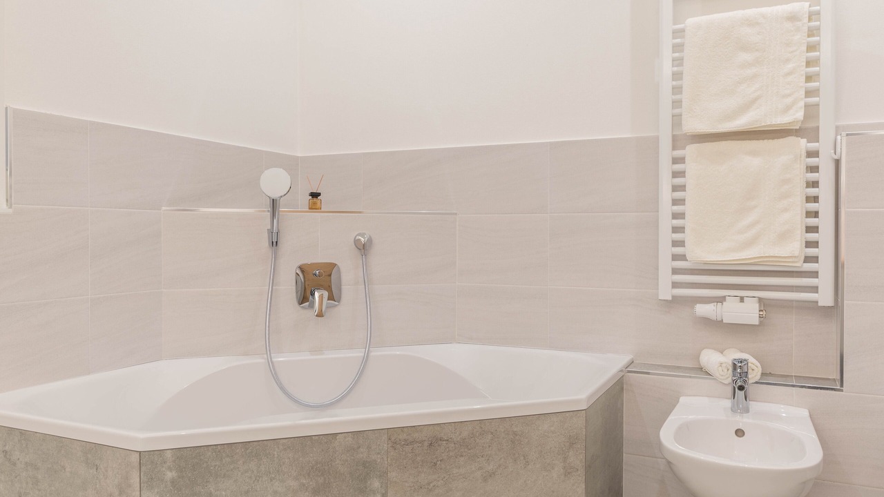 Photo of Bathroom in Lajen