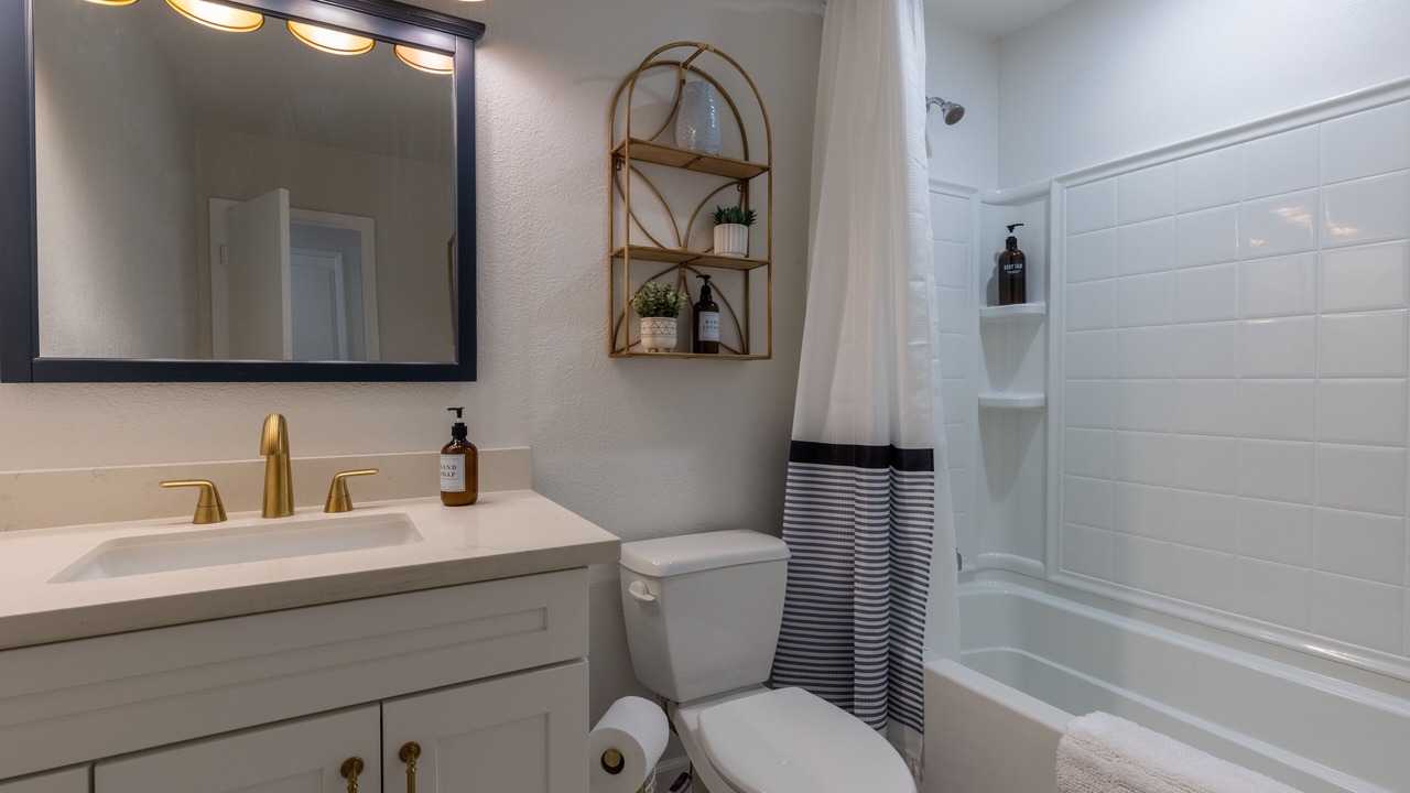 Photo of Bathroom in Scottsdale Estates Eight