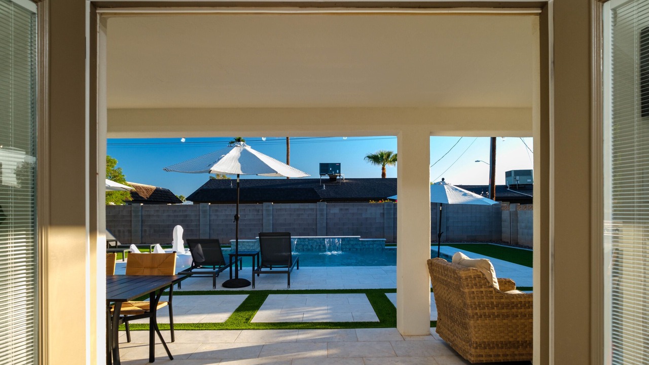 Photo of Outdoor in Mereway Manor