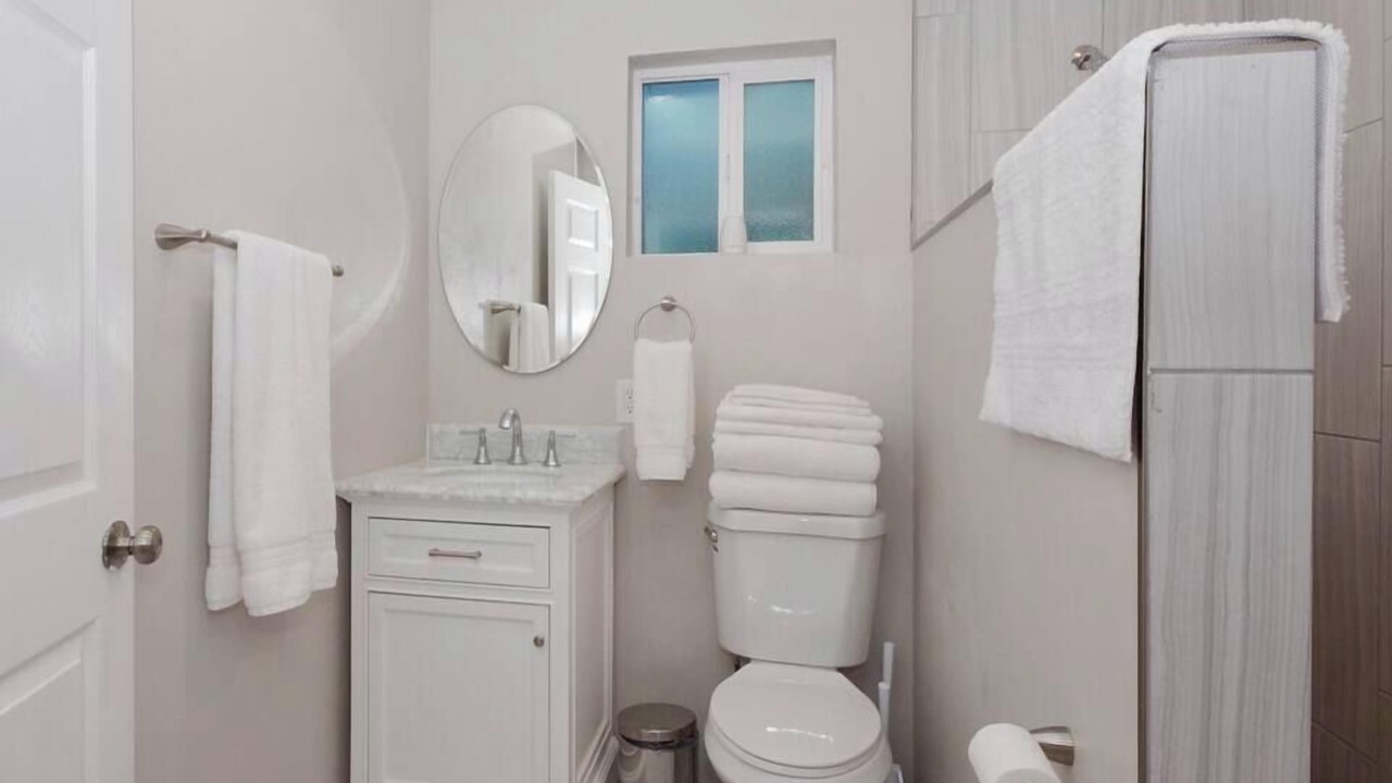Photo of Bathroom in Iron Horse Historic District