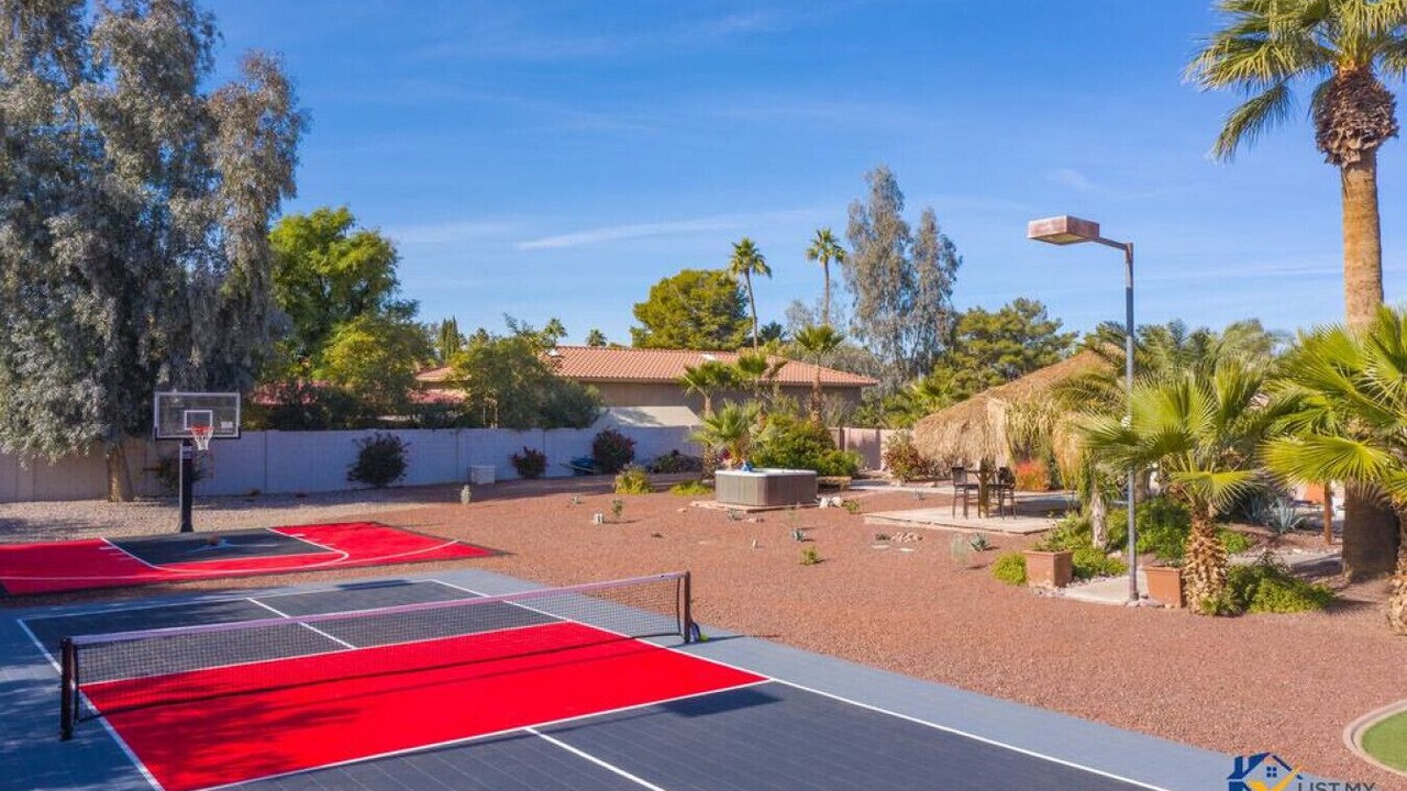 Photo of Others in La Tierra Estates