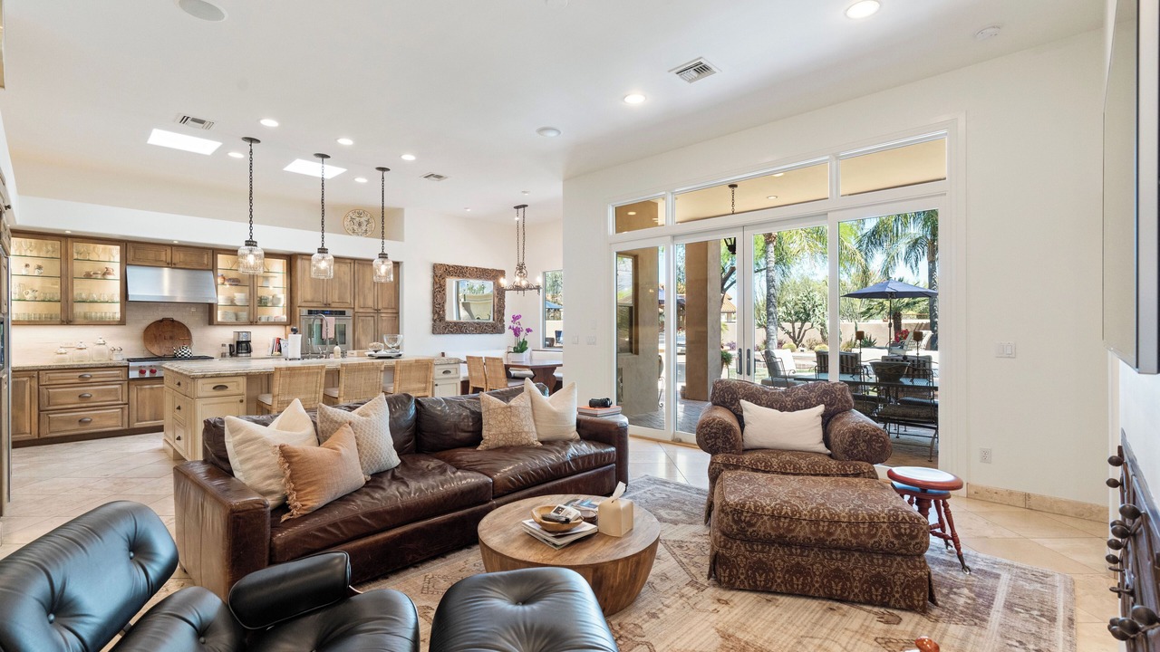 Photo of Bedroom in Shadow Hills