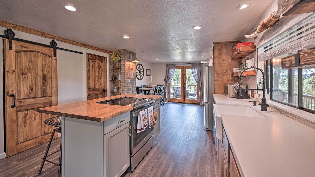 Photo of Kitchen in Pine