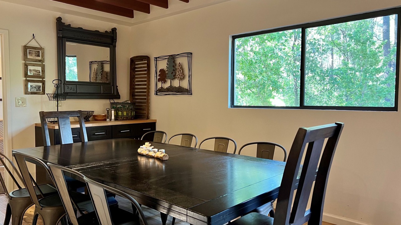 Photo of Livingroom in Groom Creek