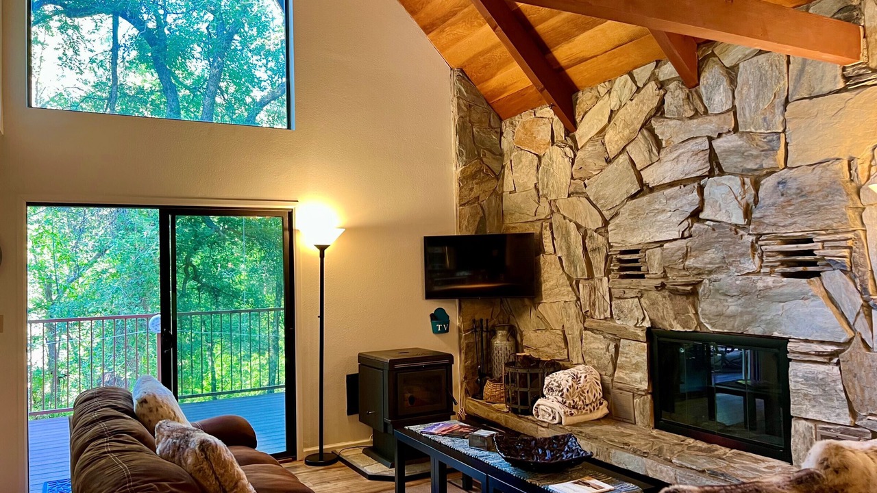 Photo of Livingroom in Groom Creek