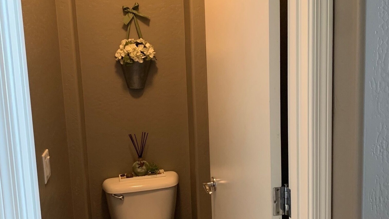 Photo of Bathroom in Litchfield Manor