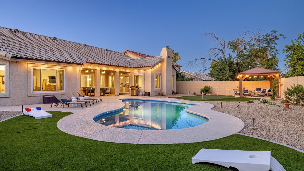 Photo of Outdoor in Paradise Valley Village