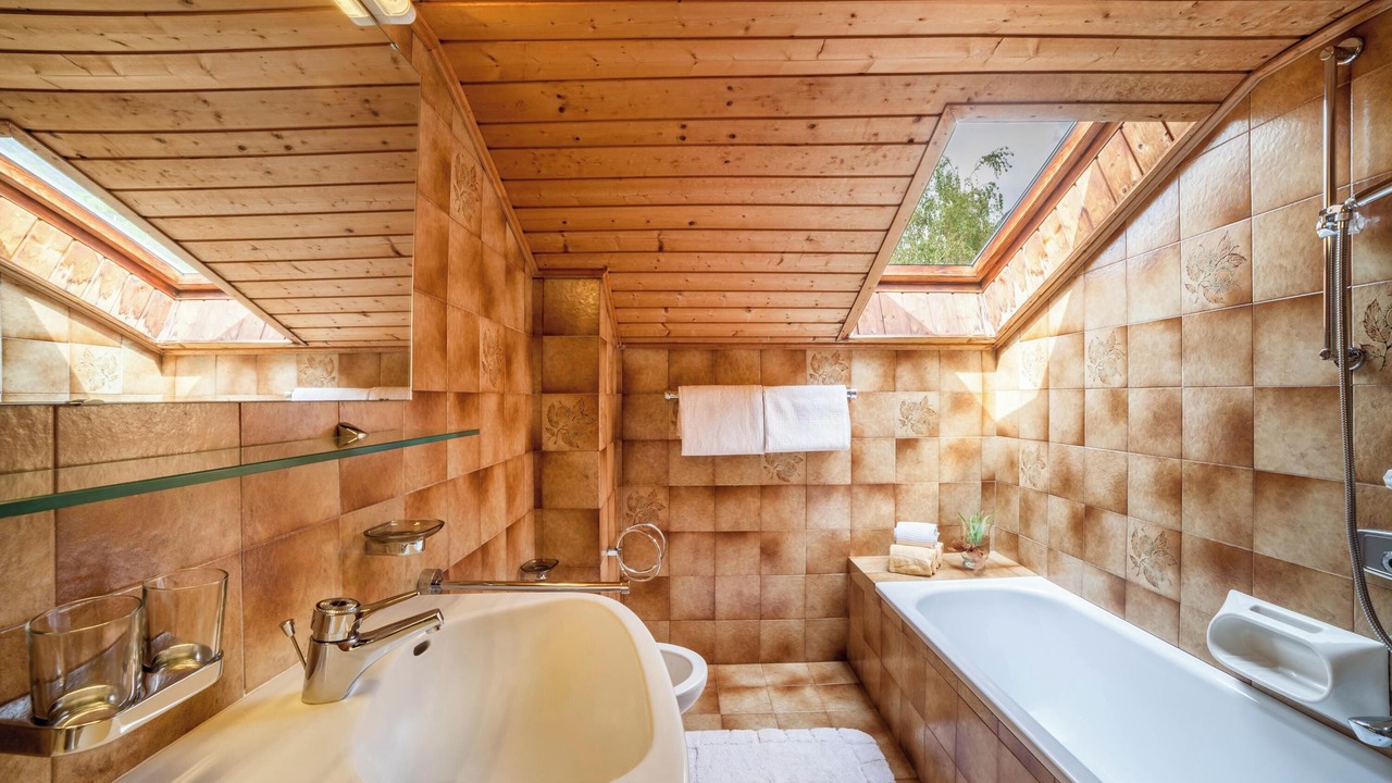Photo of Bathroom in Caines