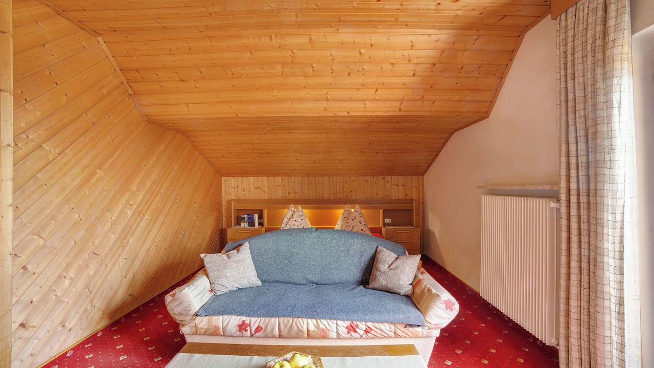 Photo of Bedroom in Caines