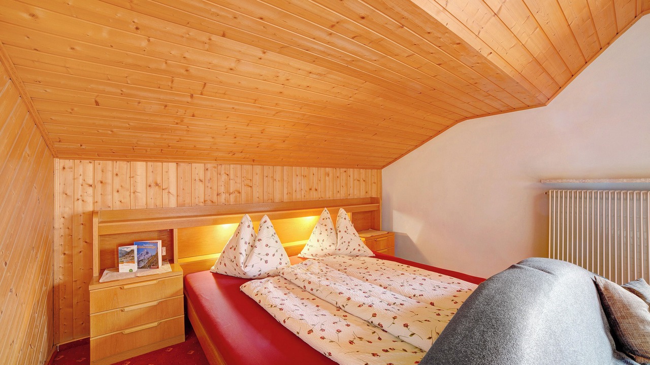 Photo of Bedroom in Caines