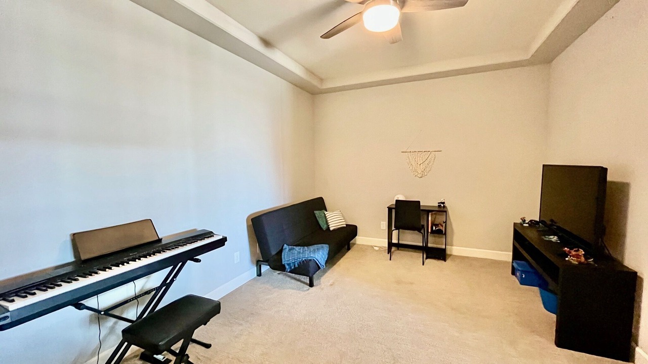 Photo of Bedroom in Montecito in Estrella
