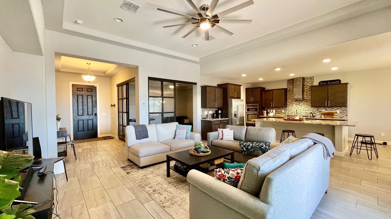 Photo of Bedroom in Montecito in Estrella