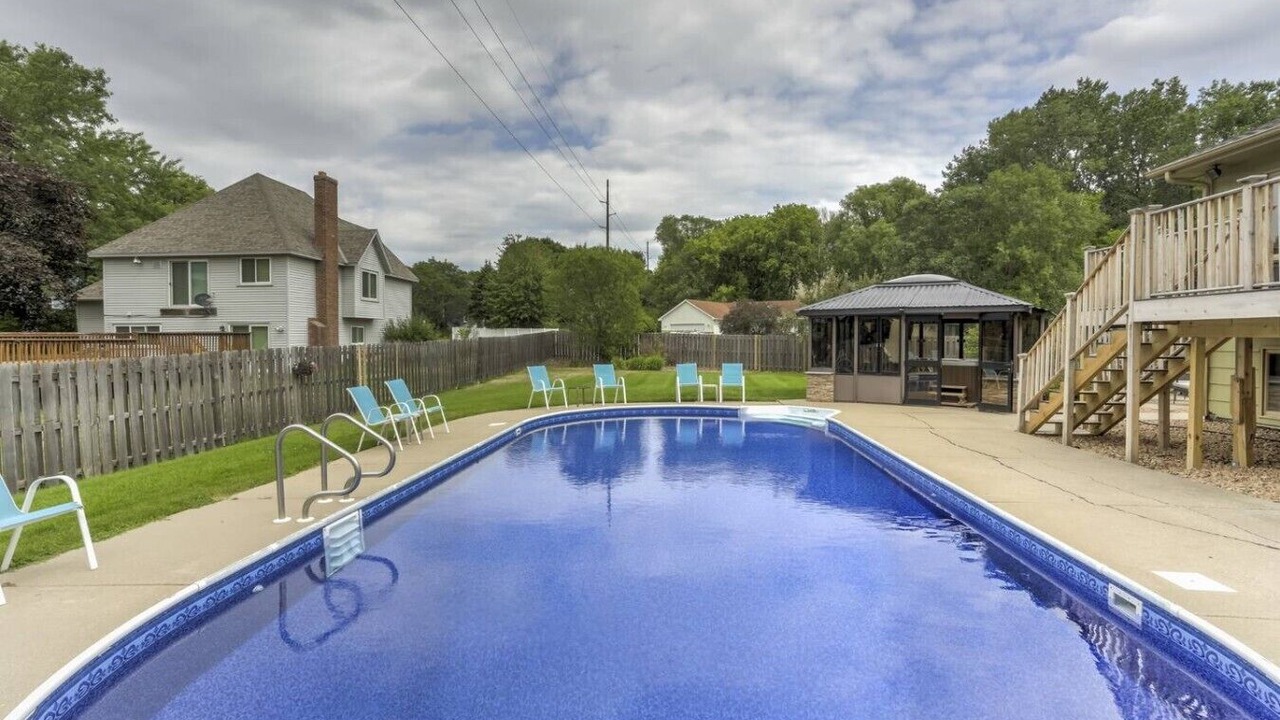 Photo of Outdoor in Burnsville