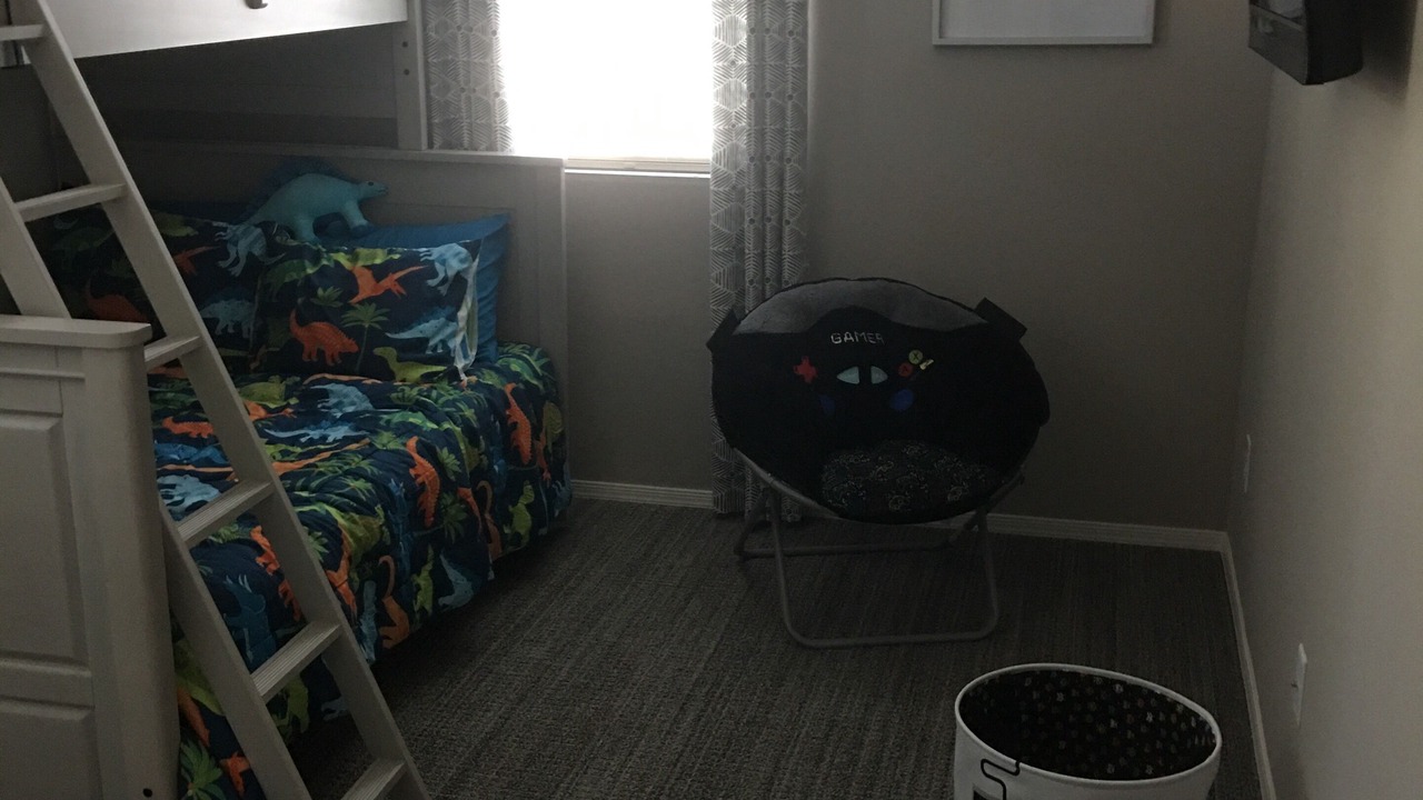 Photo of Bedroom in Palm Valley