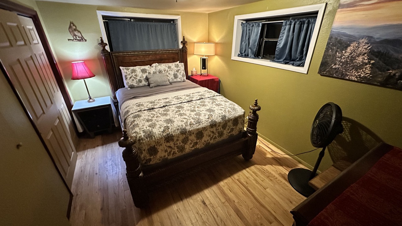 Photo of Bedroom in Mountain Club