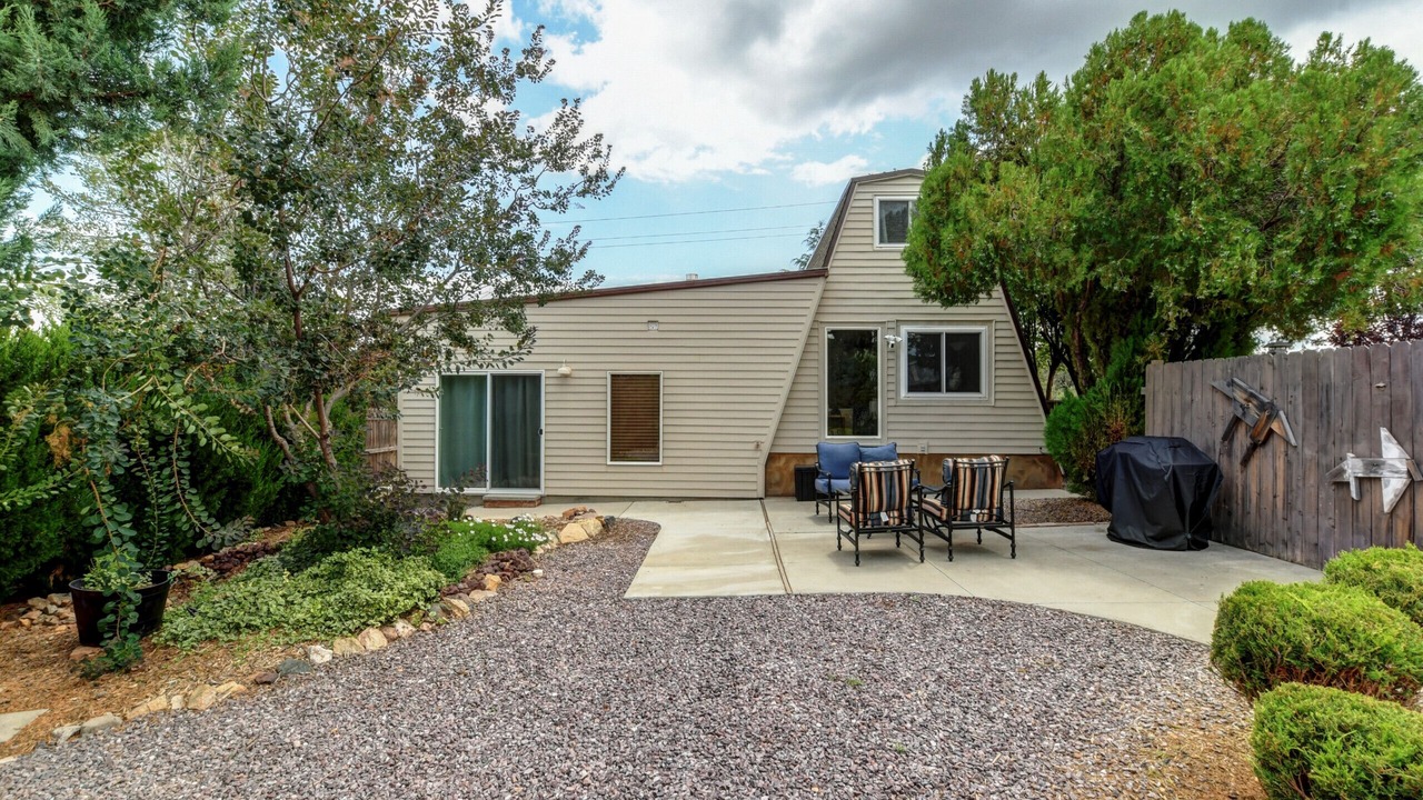 Photo of Outdoor in Diamond Valley