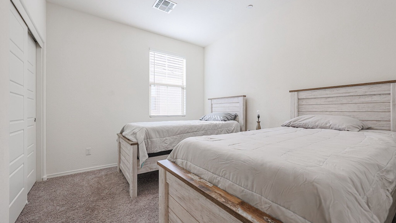 Photo of Bedroom in Val Vista Classic