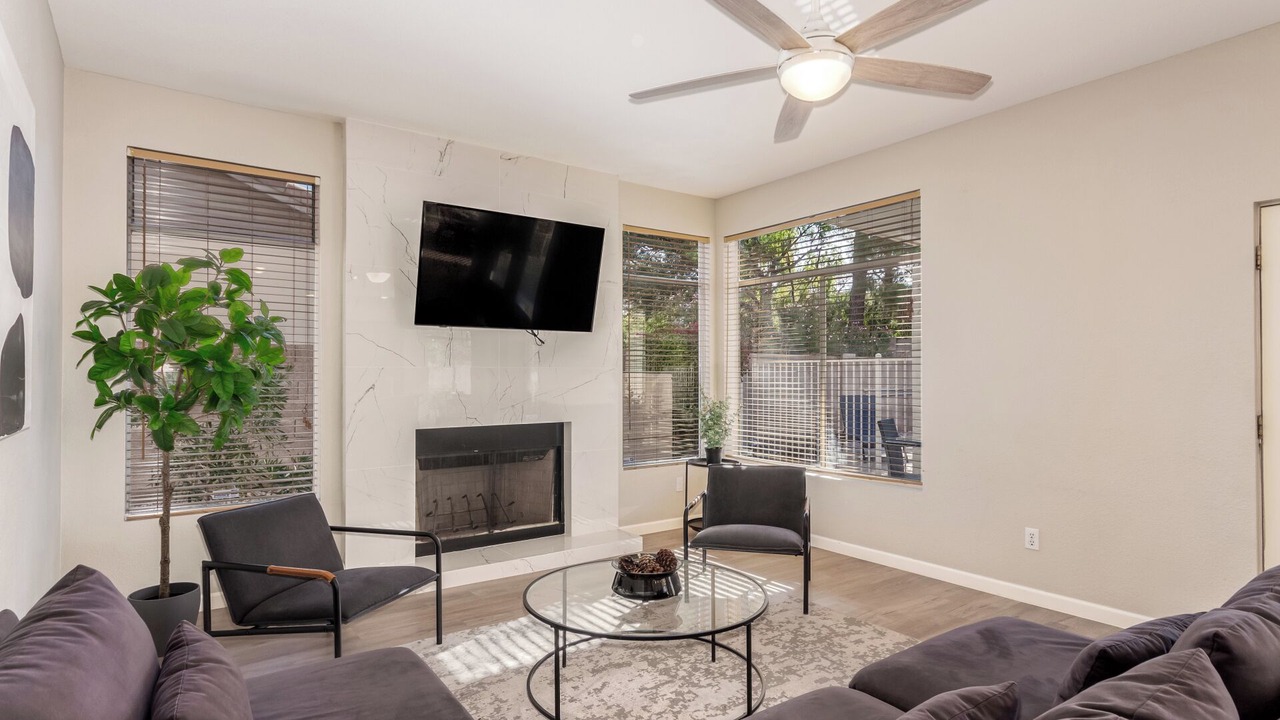 Photo of Livingroom in Chandler