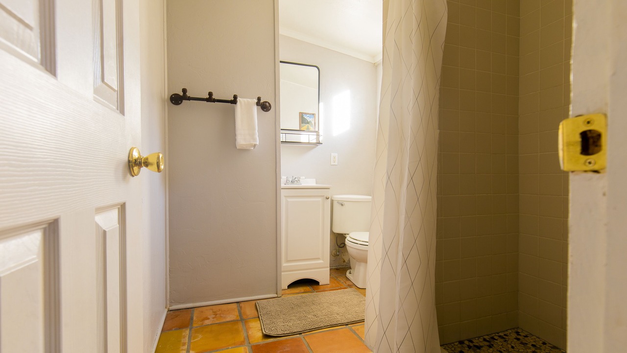 Photo of Bathroom in Iron Horse Historic District