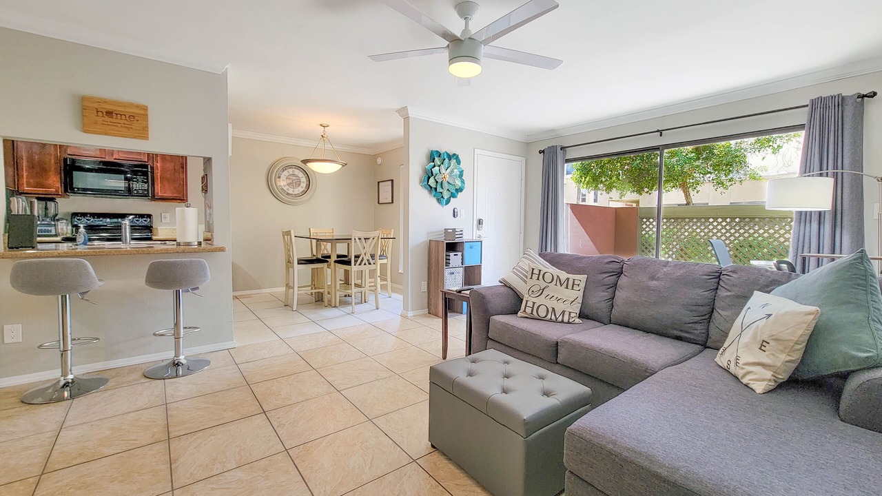 Photo of Livingroom in South Scottsdale