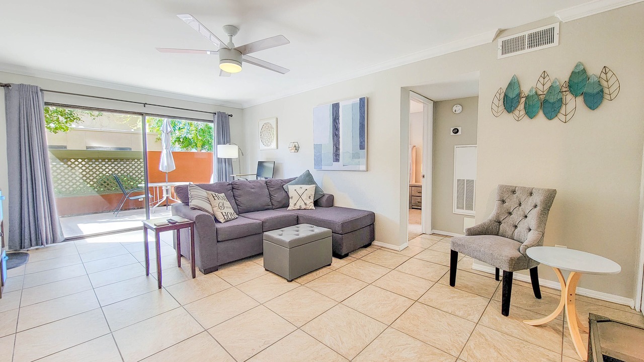 Photo of Livingroom in South Scottsdale
