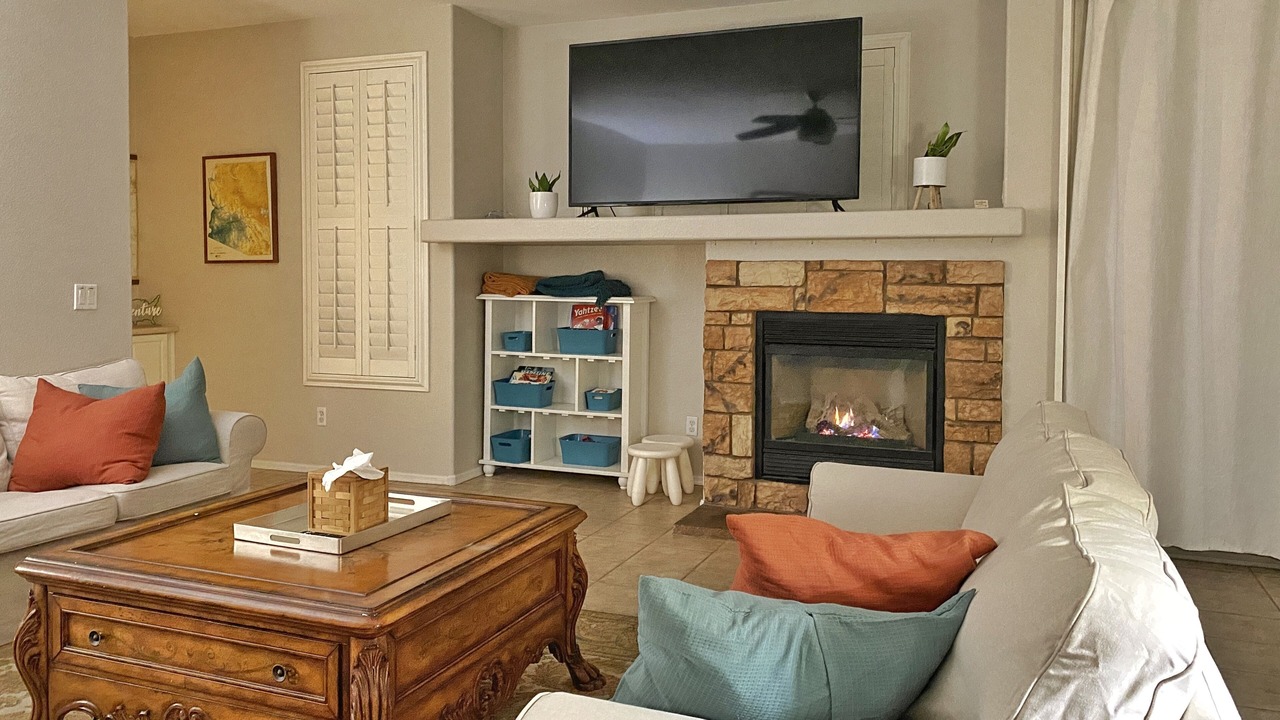 Photo of Livingroom in Power Ranch