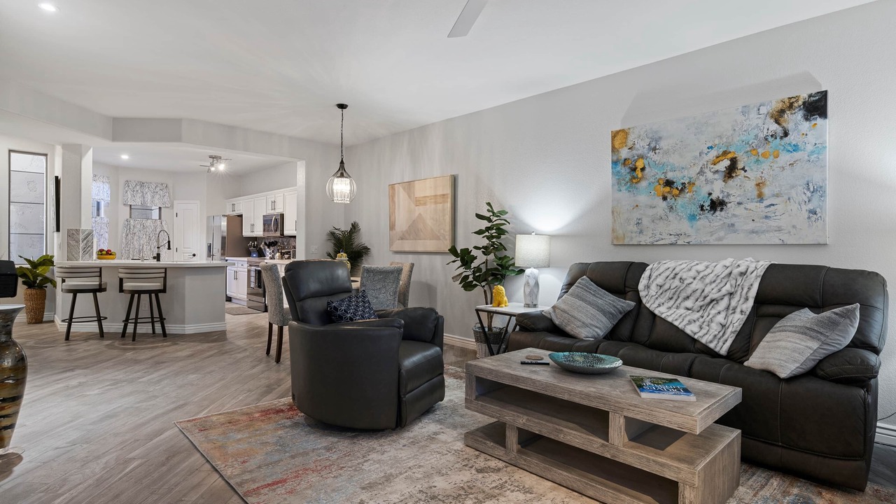 Photo of Livingroom in Kierland