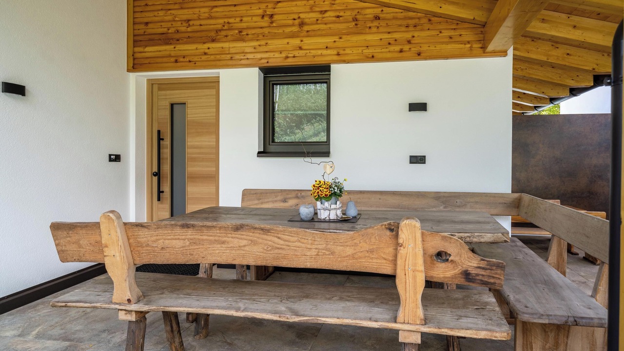 Photo of Outdoor in Caines