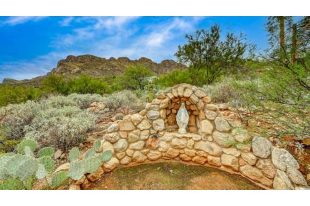 Photo of Others in Oro Valley
