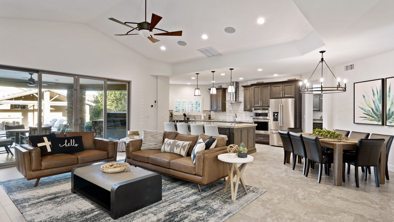 Photo of Livingroom in Paradise Valley Village