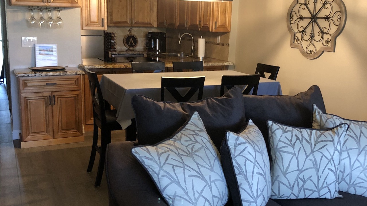Photo of Livingroom in Desert Shores