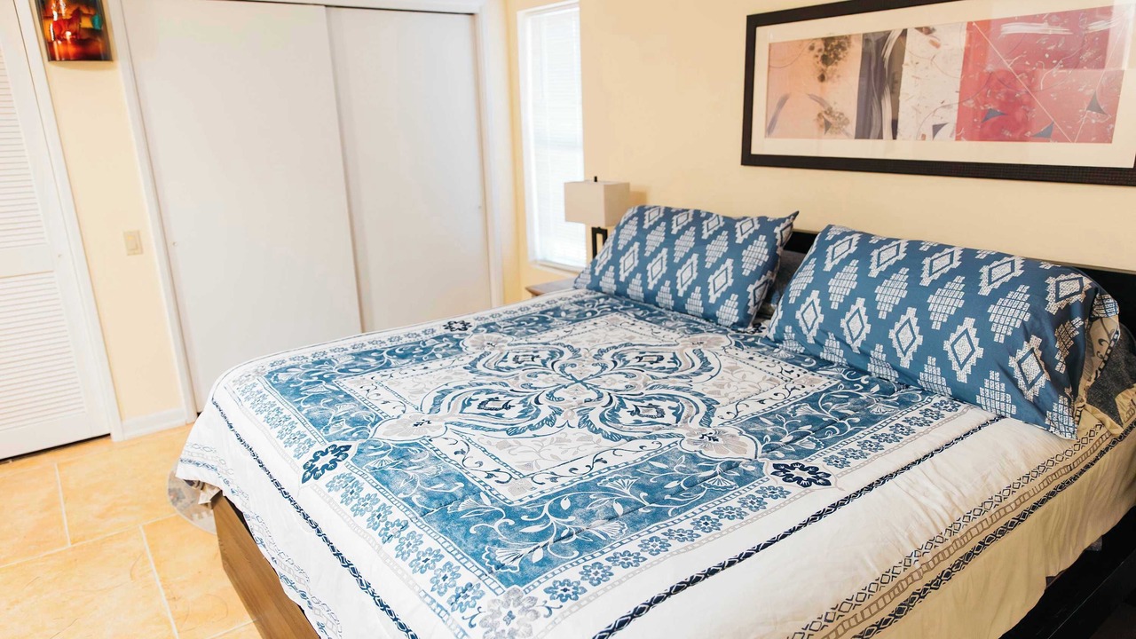 Photo of Bedroom in Green Valley