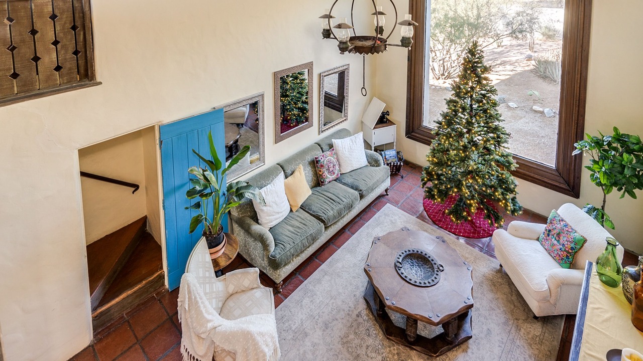 Photo of Livingroom in Midtown