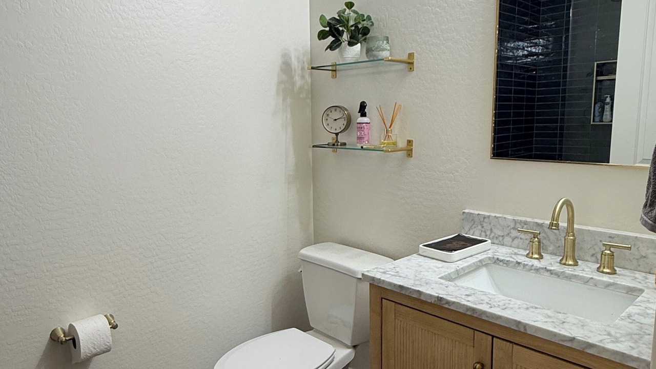 Photo of Bathroom in South Mountain