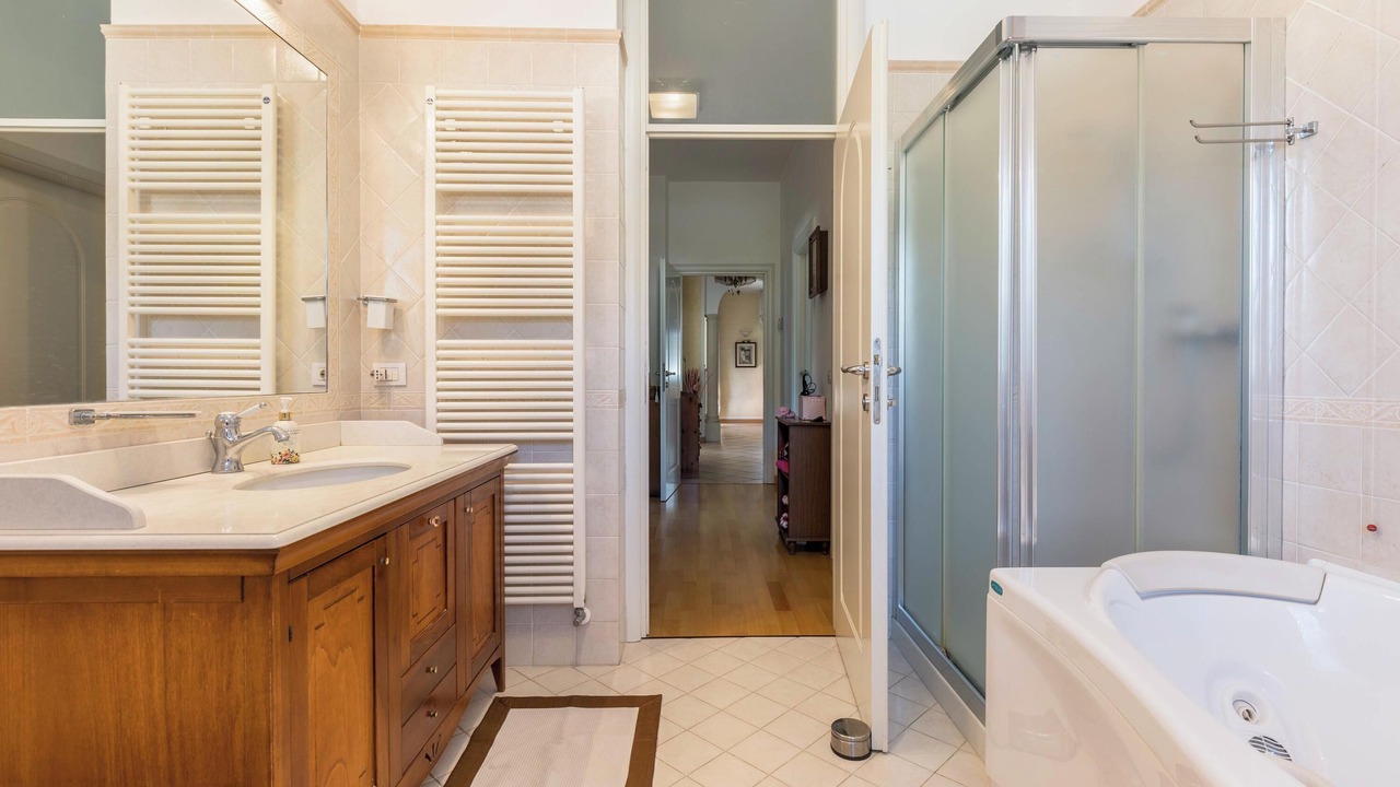 Photo of Bathroom in Arco