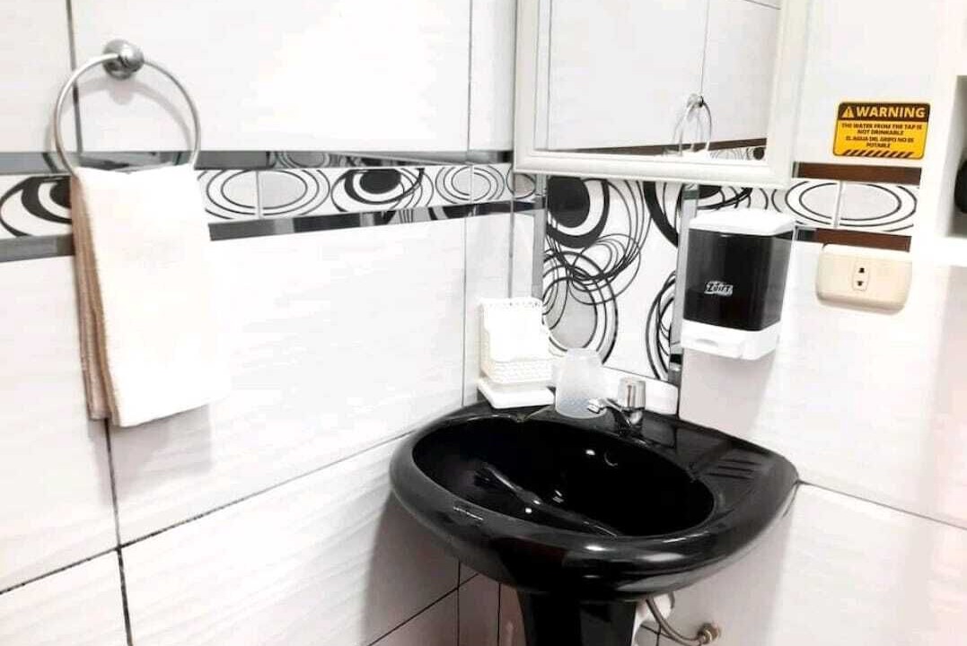 Photo of Bathroom in Callao