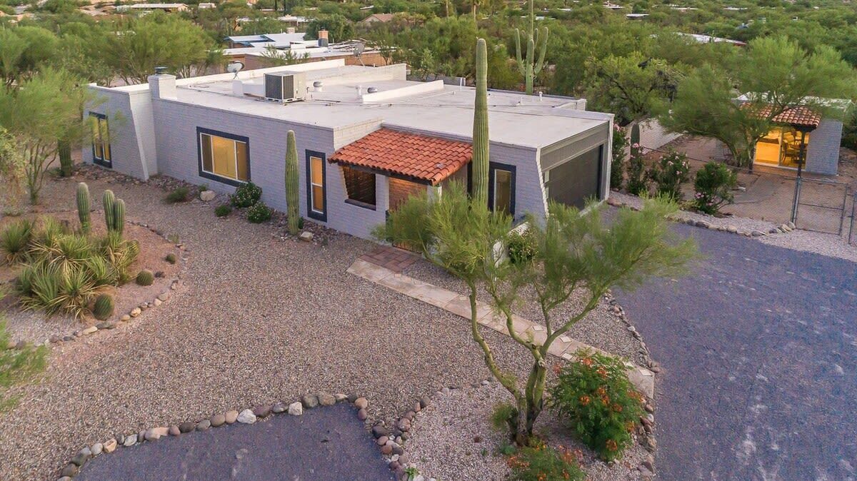 Photo of Others in Tanque Verde