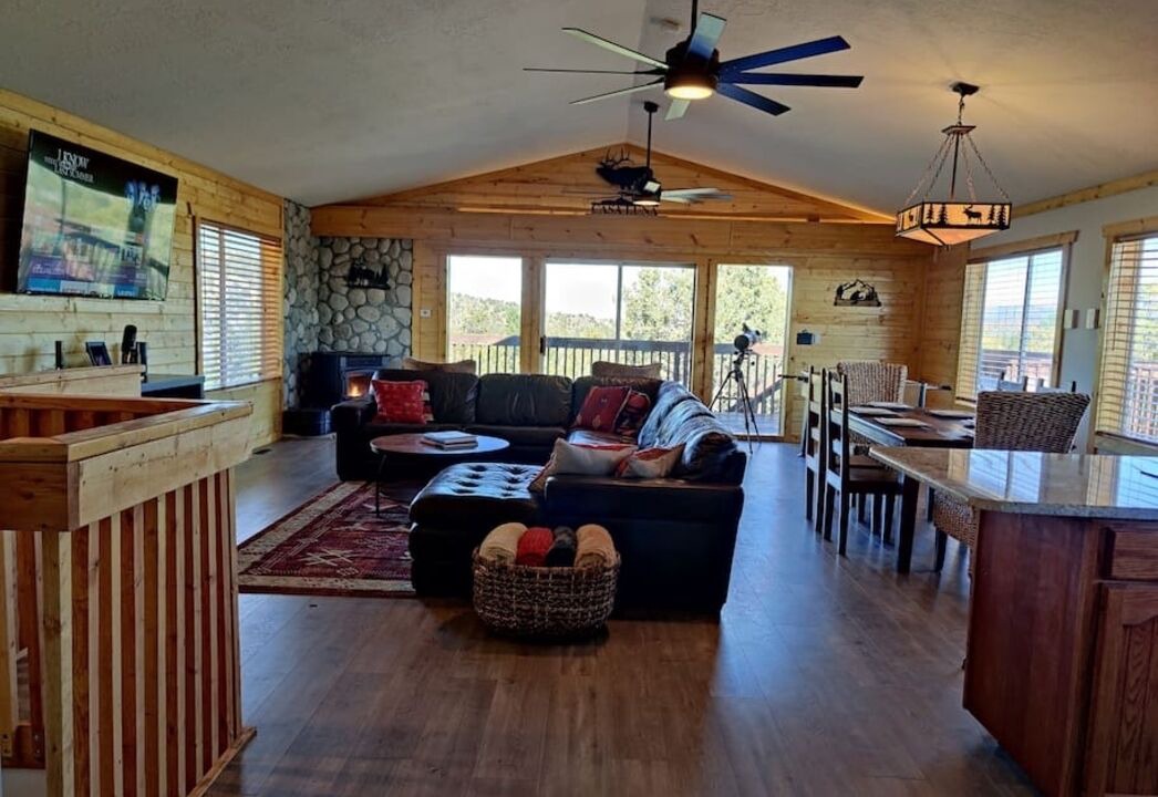 Photo of Livingroom in Long Valley Junction