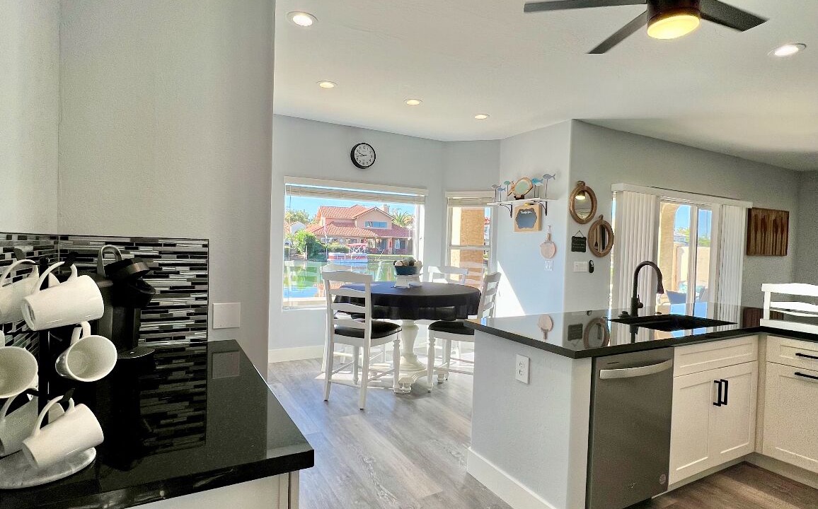 Photo of Kitchen in Val Vista Lakes