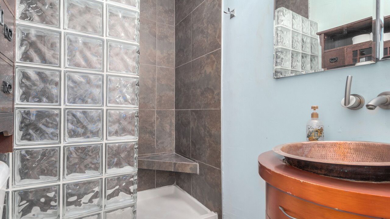 Photo of Bathroom in Alhambra