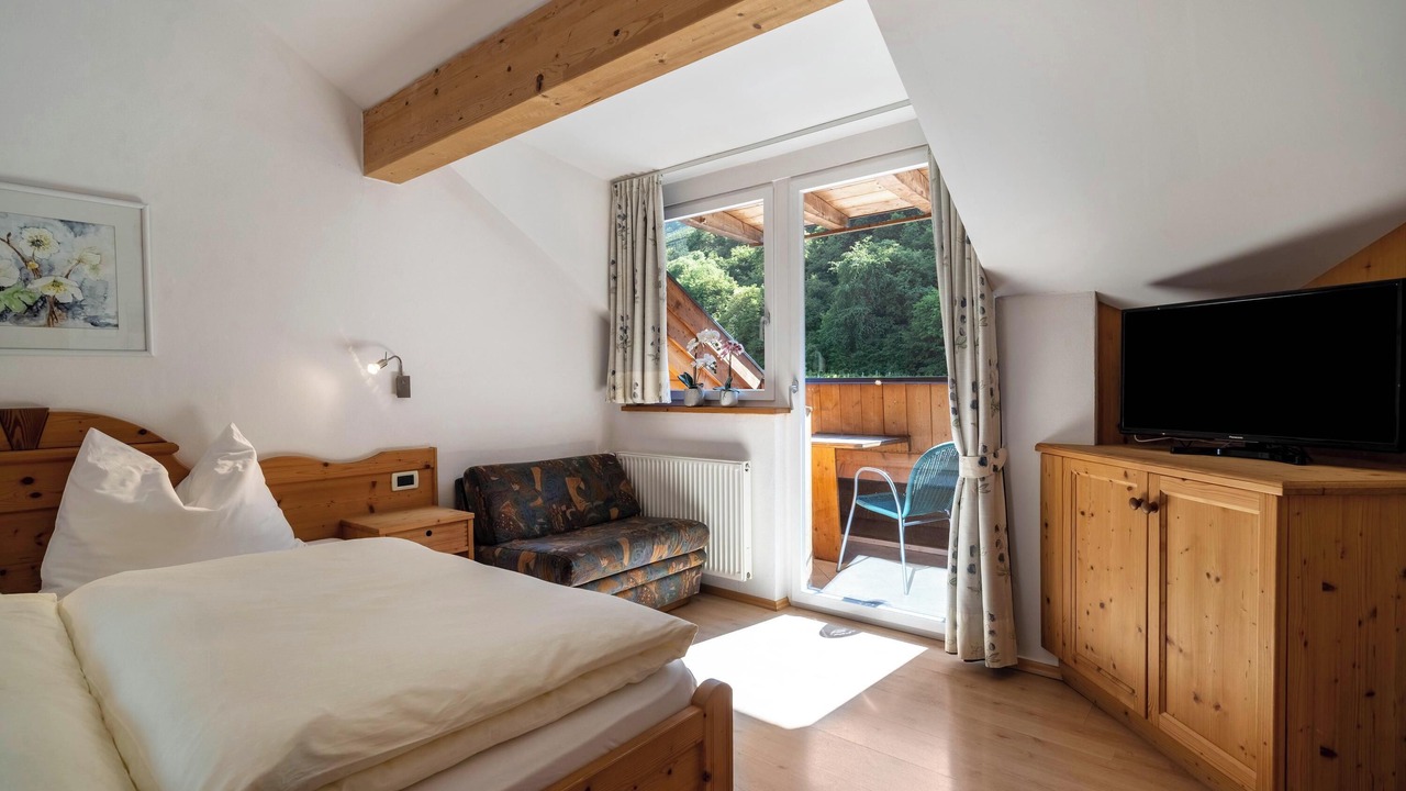 Photo of Bedroom in Nalles