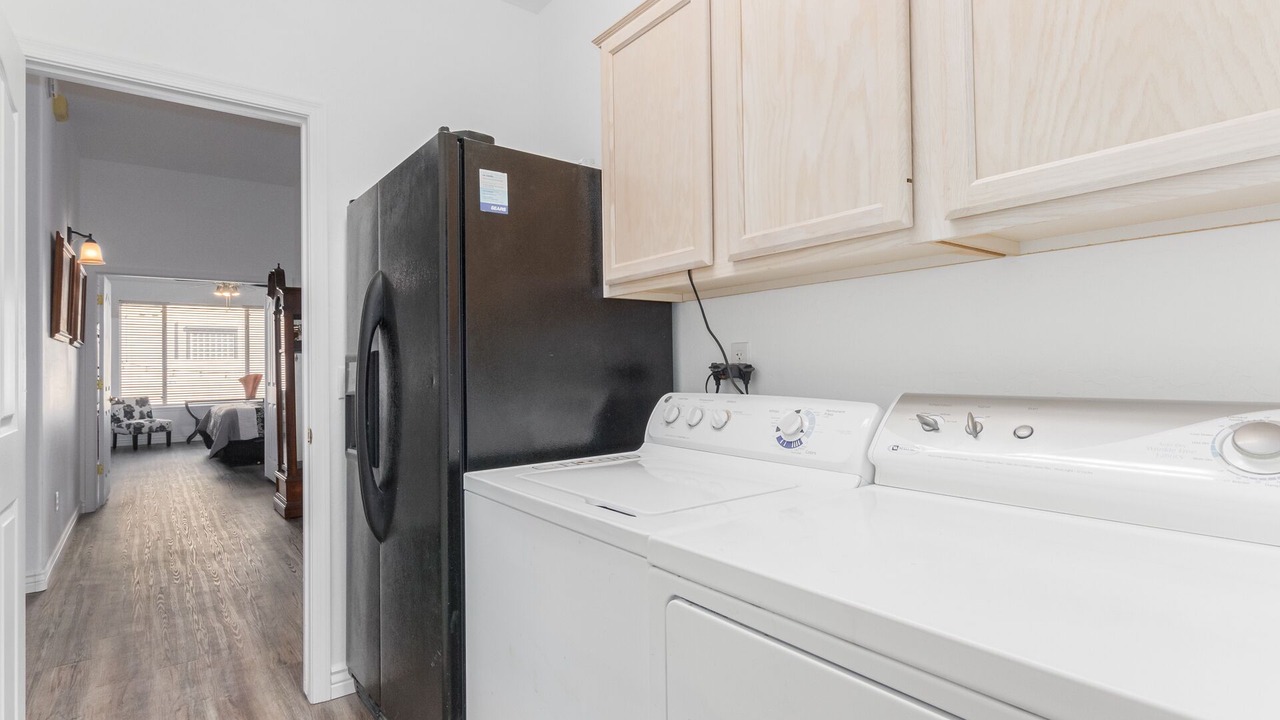 Photo of Others in Mirage