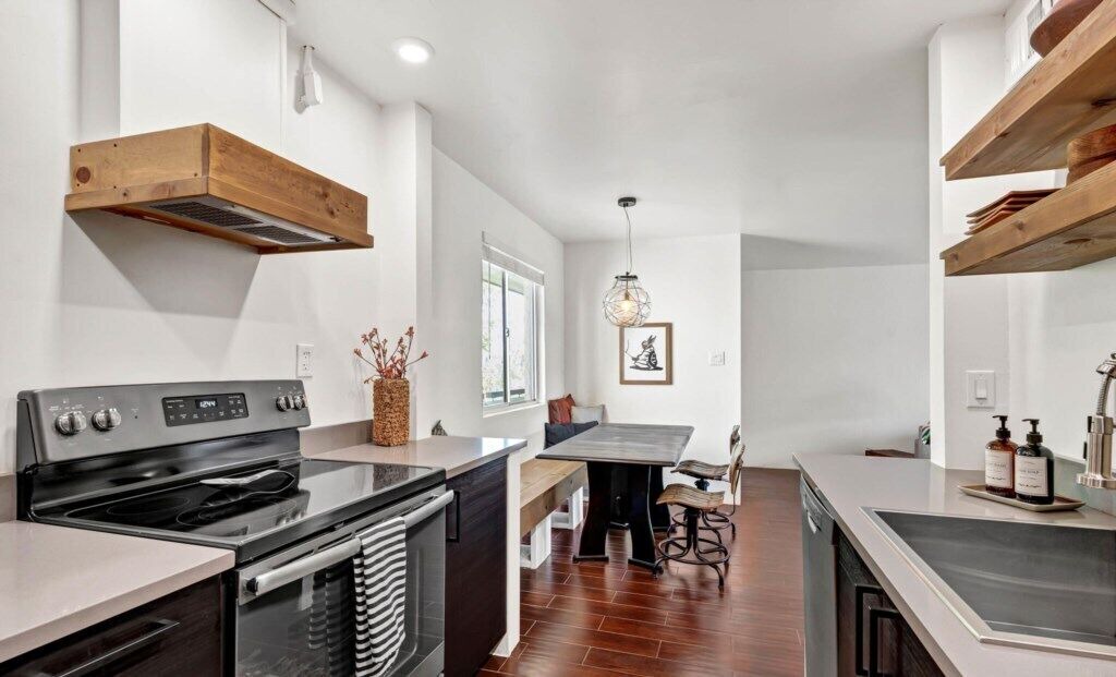 Photo of Kitchen in Entertainment District