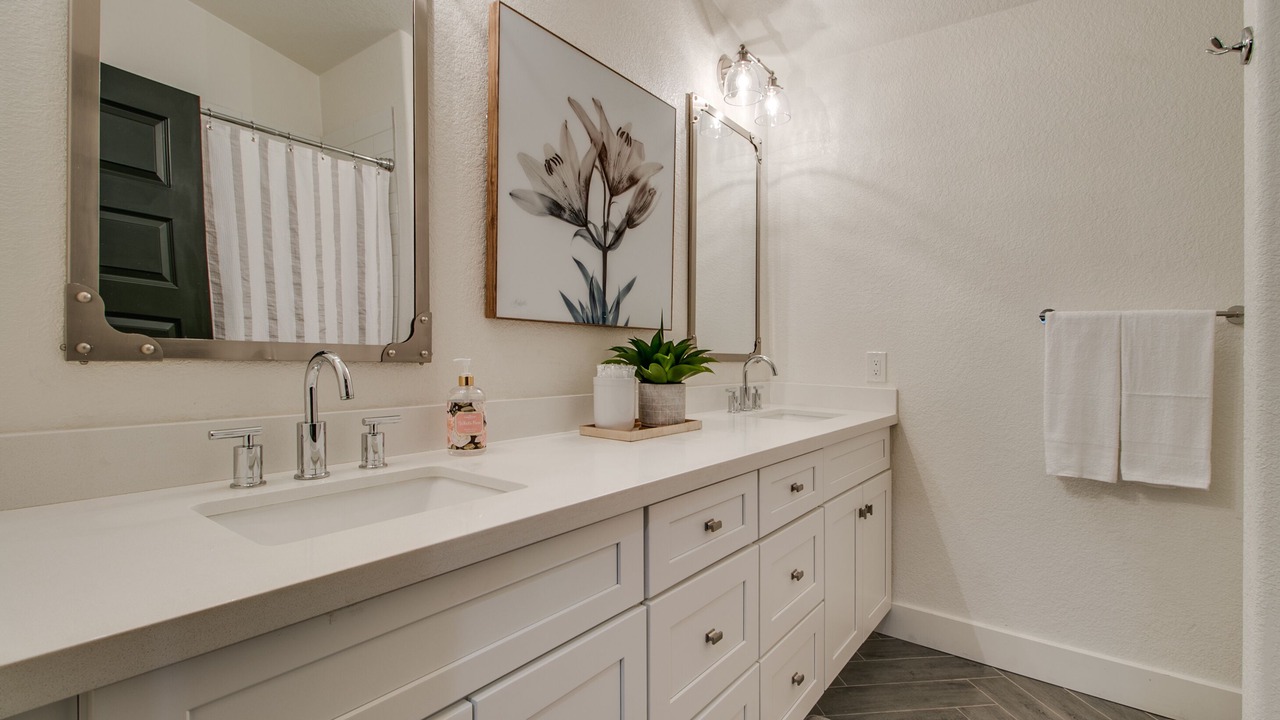 Photo of Bathroom in Arabian Views