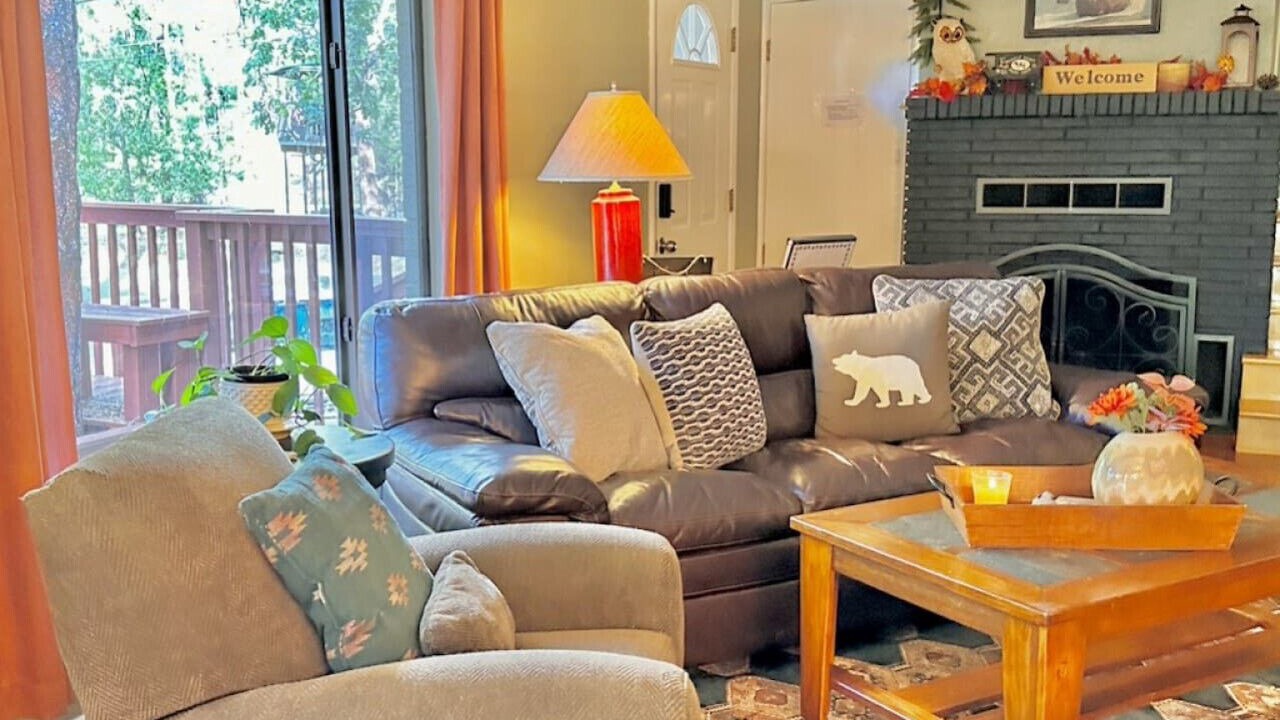 Photo of Livingroom in Groom Creek
