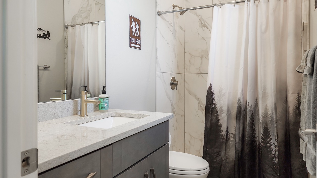 Photo of Bathroom in Page