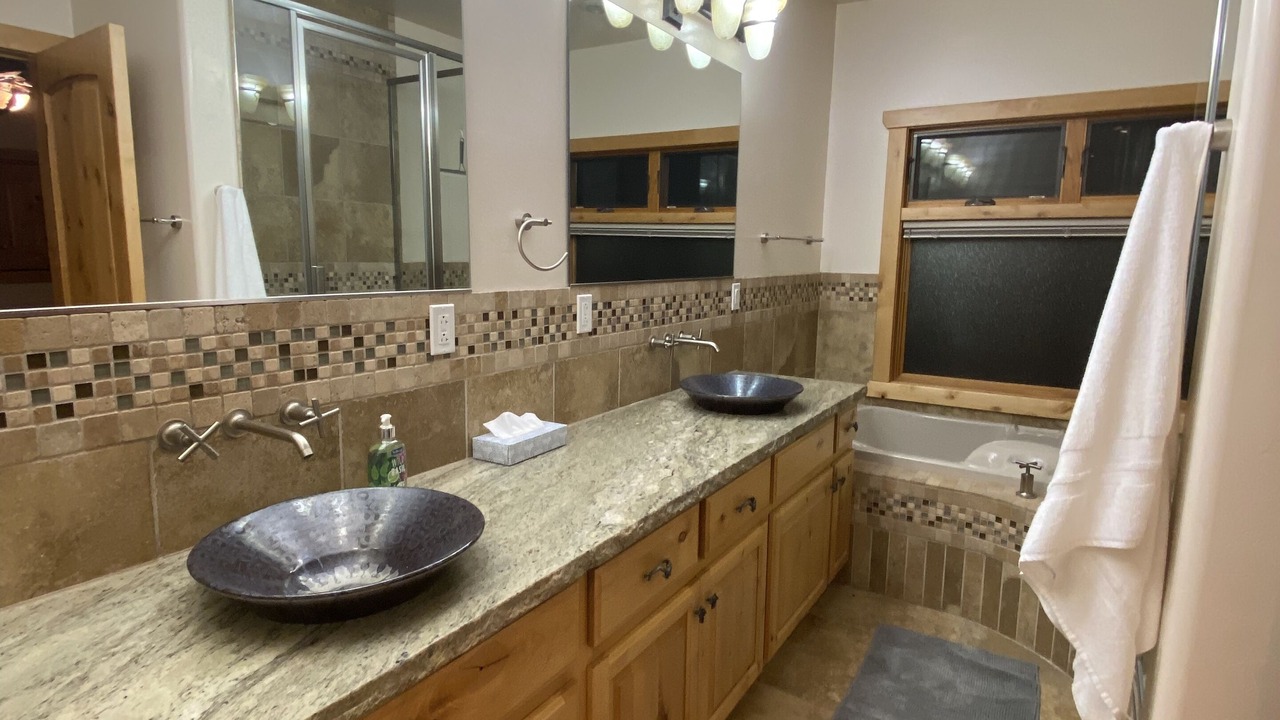 Photo of Bathroom in Page