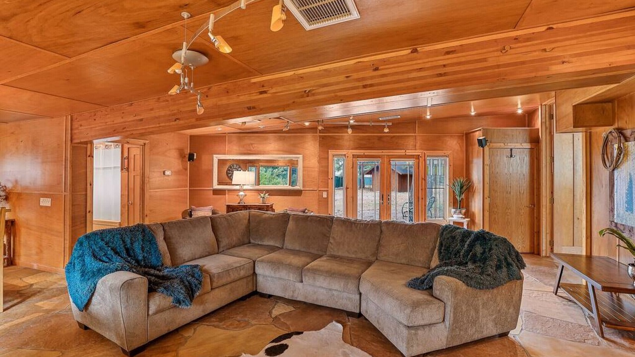 Photo of Livingroom in Flagstaff