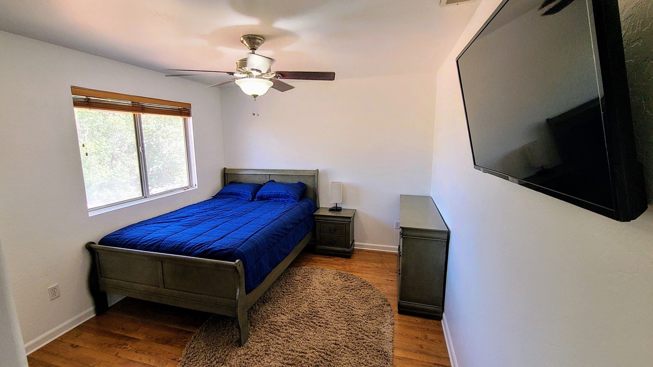 Photo of Bedroom in Scarlett Canyon